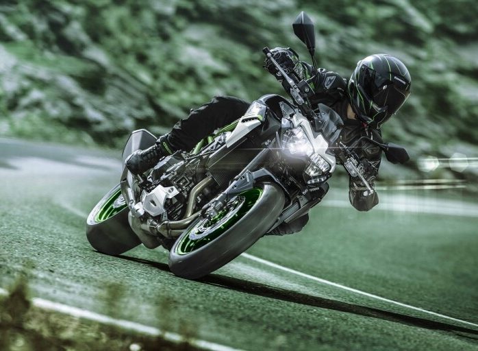 Το Kawasaki Z900 Θα Συνεχίσει Να Κυριαρχεί Στα «Γυμνά»
