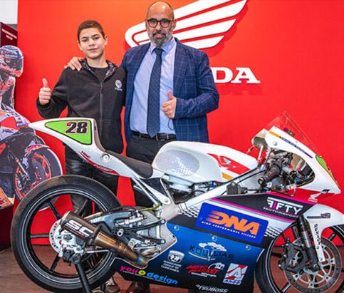 Ο Σαρακάκηw Και Η Honda Moto Υποστηρίζουν Τον Σπύρο Μάριο Φουρθιώτη