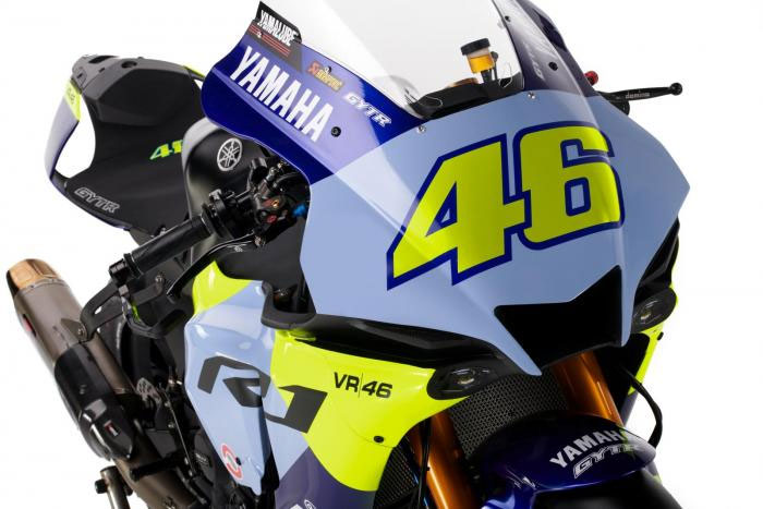EICMA 2021: Yamaha R1 GYTR αφιερωμένη στον Valentino Rossi