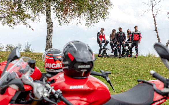 Ducati Athens: Πενθήμερο εορταστικών προσφορών σε εξοπλισμό αναβάτη έως -80%