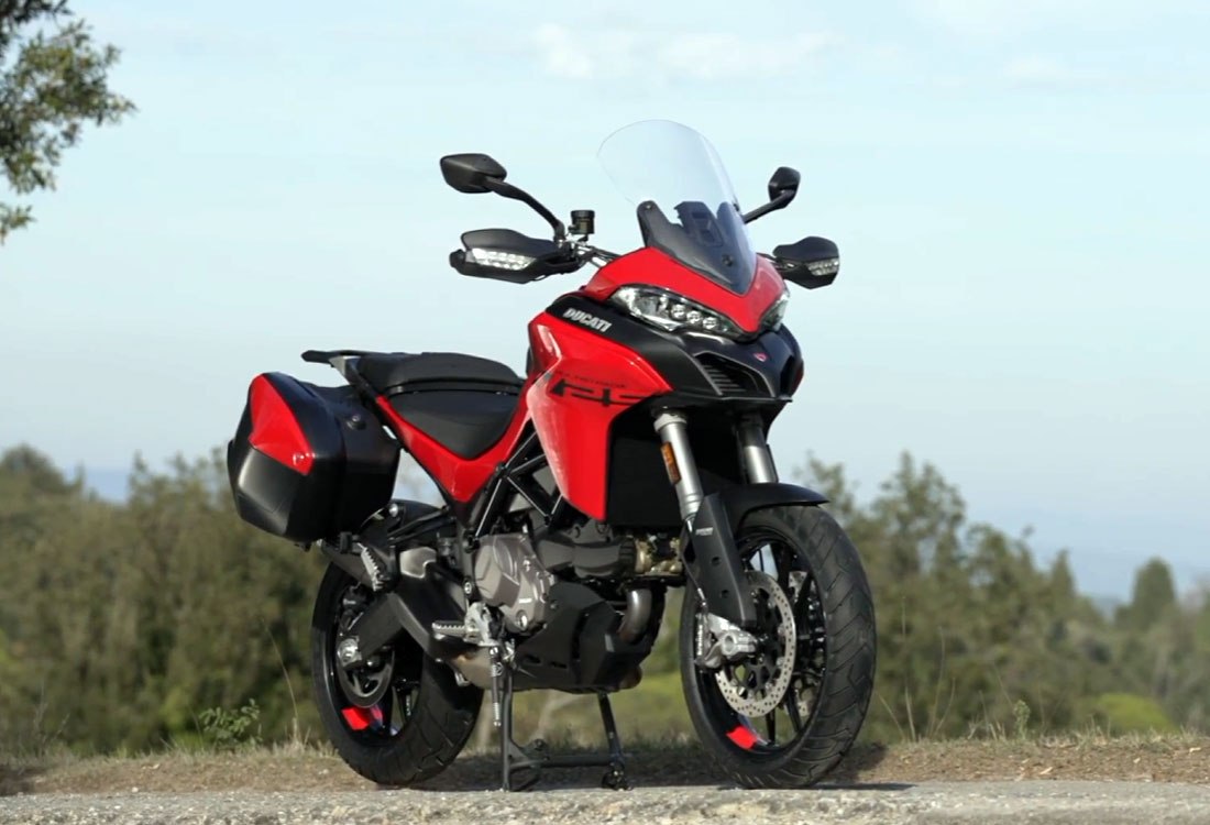 Ducati-Multistrada-V2-2022 στην φυση