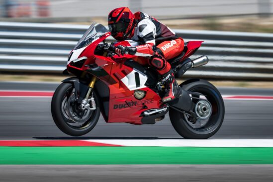 Ducati παρουσιάζει τη νέα Panigale V4 R