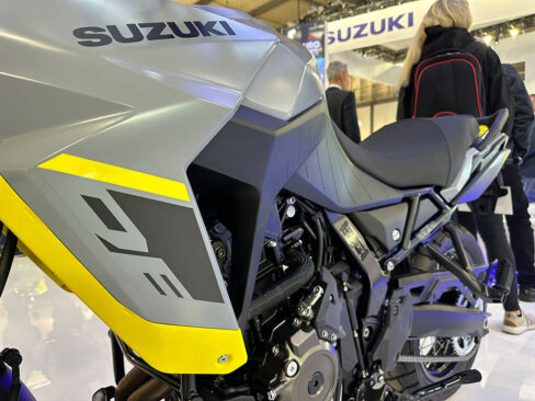 Suzuki V-Strom 800 2023