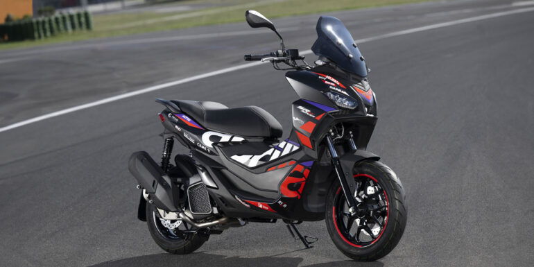 APRILIA SR GT 2024