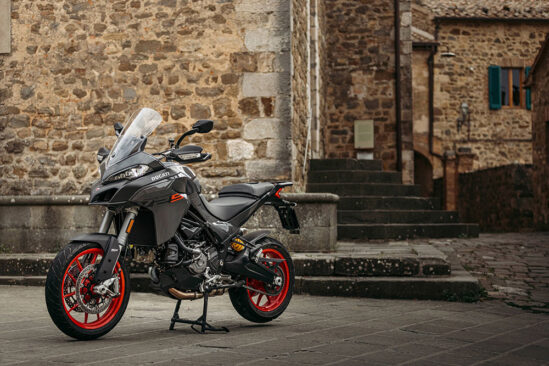 Ducati Multistrada V2 και V2S με όφελος 1.500!