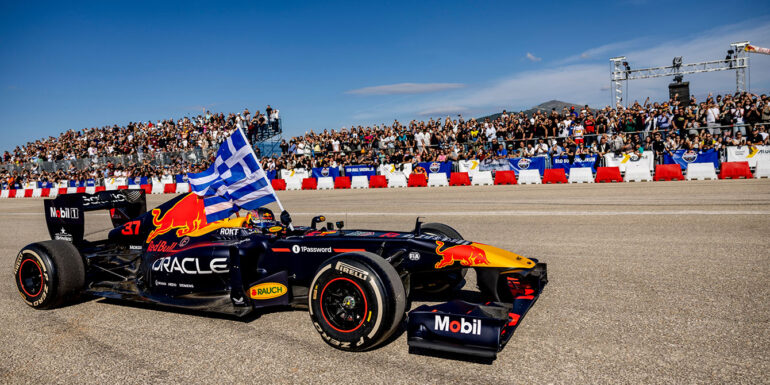 RED BULL SHOWRUN BY ALUMIL: ΤO MOTORSPORTS EVENT ΠΟΥ ΣΥΓΚΛΟΝΙΣΕ ΤΗΝ ΑΘΗΝΑ