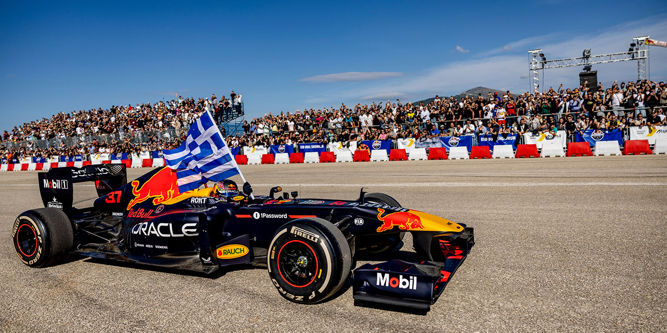RED BULL SHOWRUN BY ALUMIL: ΤO MOTORSPORTS EVENT ΠΟΥ ΣΥΓΚΛΟΝΙΣΕ ΤΗΝ ΑΘΗΝΑ