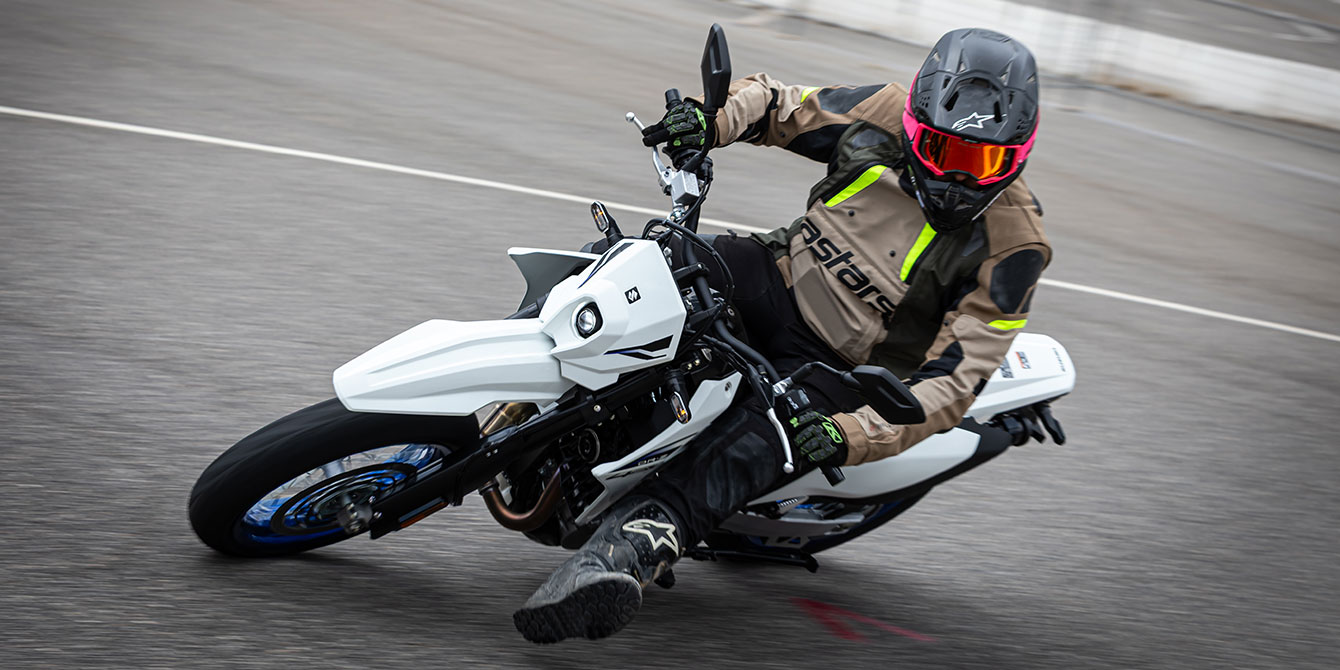 Suzuki DR-Z4S & DR-Z4SM: Ελληνική Παρουσίαση