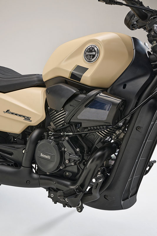 Άφιξη του Νέου Benelli Leoncino Bobber 400 στην Ελληνική Αγορά