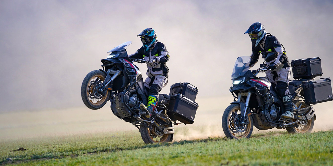 H CYCLONE ΣΤΗΝ ΕΛΛΑΔΑ