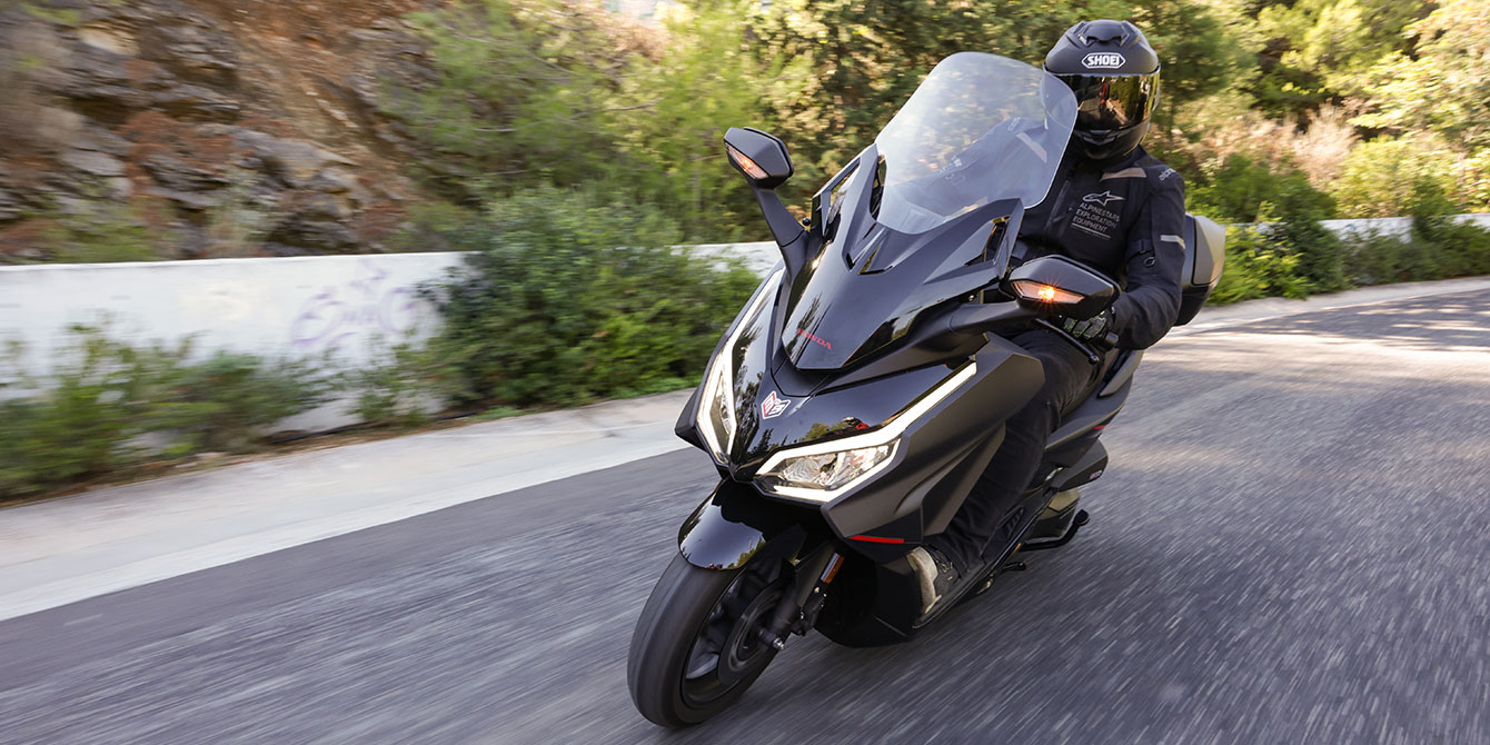 Δοκιμή Honda Forza 350 2025 – Η τέχνη της εξέλιξης