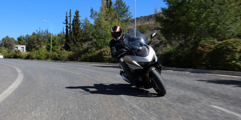 ΔΟΚΙΜΗ Honda Forza 750 ΜΥ25