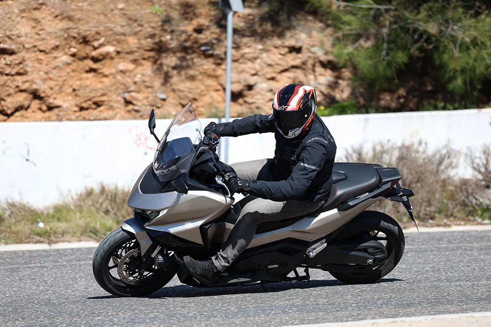 ΔΟΚΙΜΗ Honda Forza 750 ΜΥ25