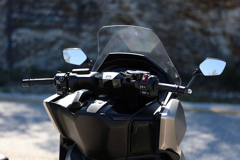 ΔΟΚΙΜΗ Honda Forza 750 ΜΥ25