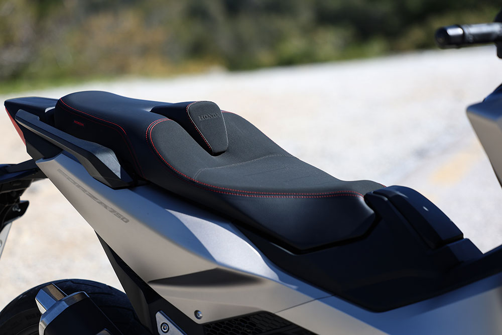 ΔΟΚΙΜΗ Honda Forza 750 ΜΥ25