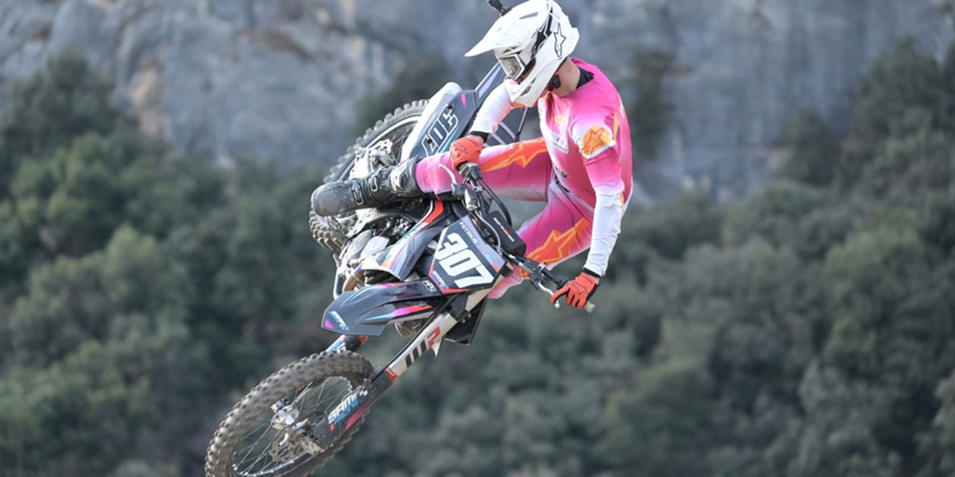 Ο ΕΛΛΗΝΑΣ ΠΡΩΤΑΘΛΗΤΗΣ ΜΧ ΣΩΤΗΡΗΣ ΦΩΤΑΚΗΣ ΣΤΟ ΒΡΕΤΑΝΙΚΟ ΠΡΩΤΑΘΛΗΜΑ!