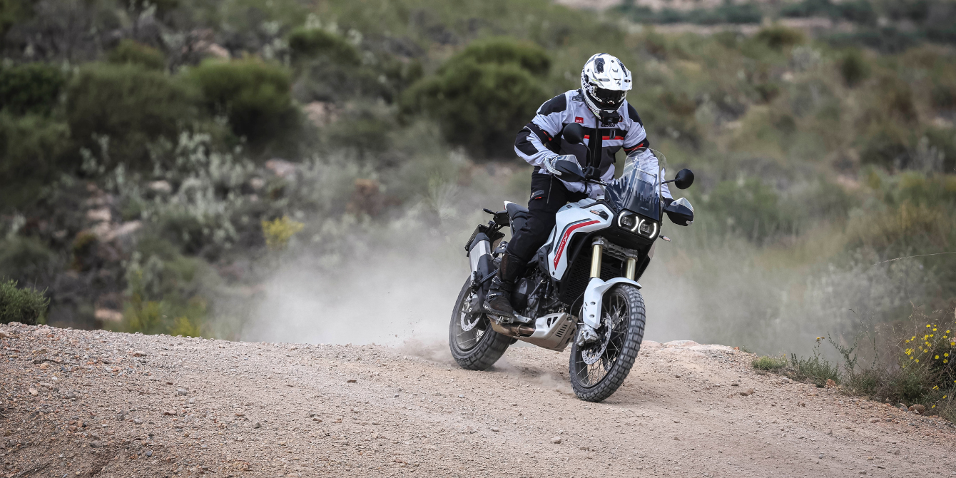 Ducati DesertX αποστολή στην Αλμερία(+Video)