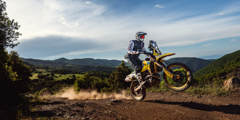 Suzuki Moto Greece Βάθρο στο Hellas Rally 2026 με το νέο DR-Z4S