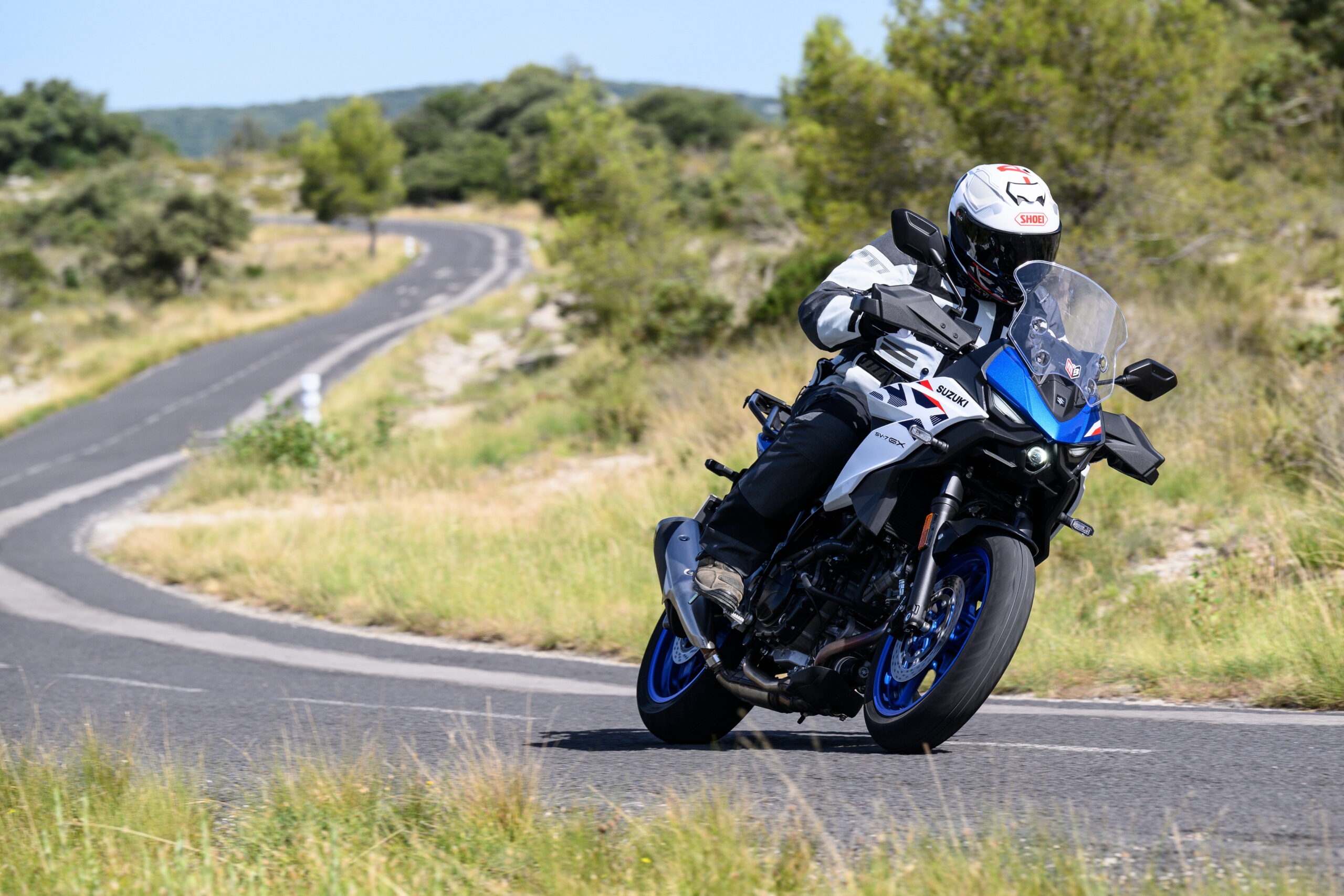 Αποστολή Γαλλία: Suzuki SV-7GX 2026