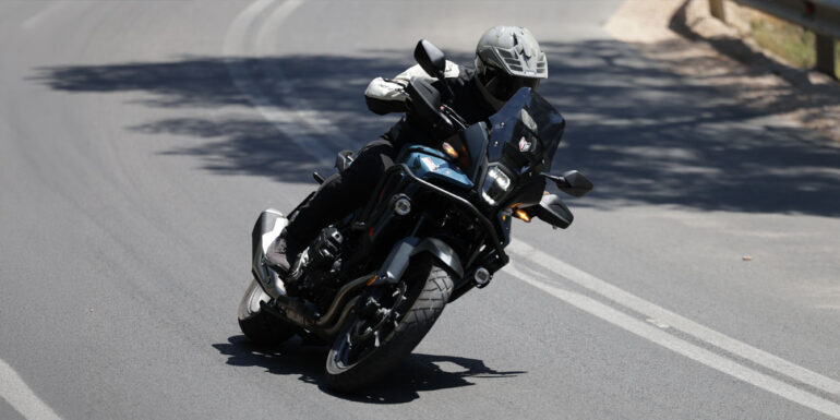 Honda NX500 E-Clutch