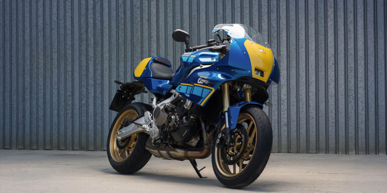 Η Yamaha XSR900 GP 2027 στο χρώμα Legend Blue, φόρος τιμής στον Christian Sarron