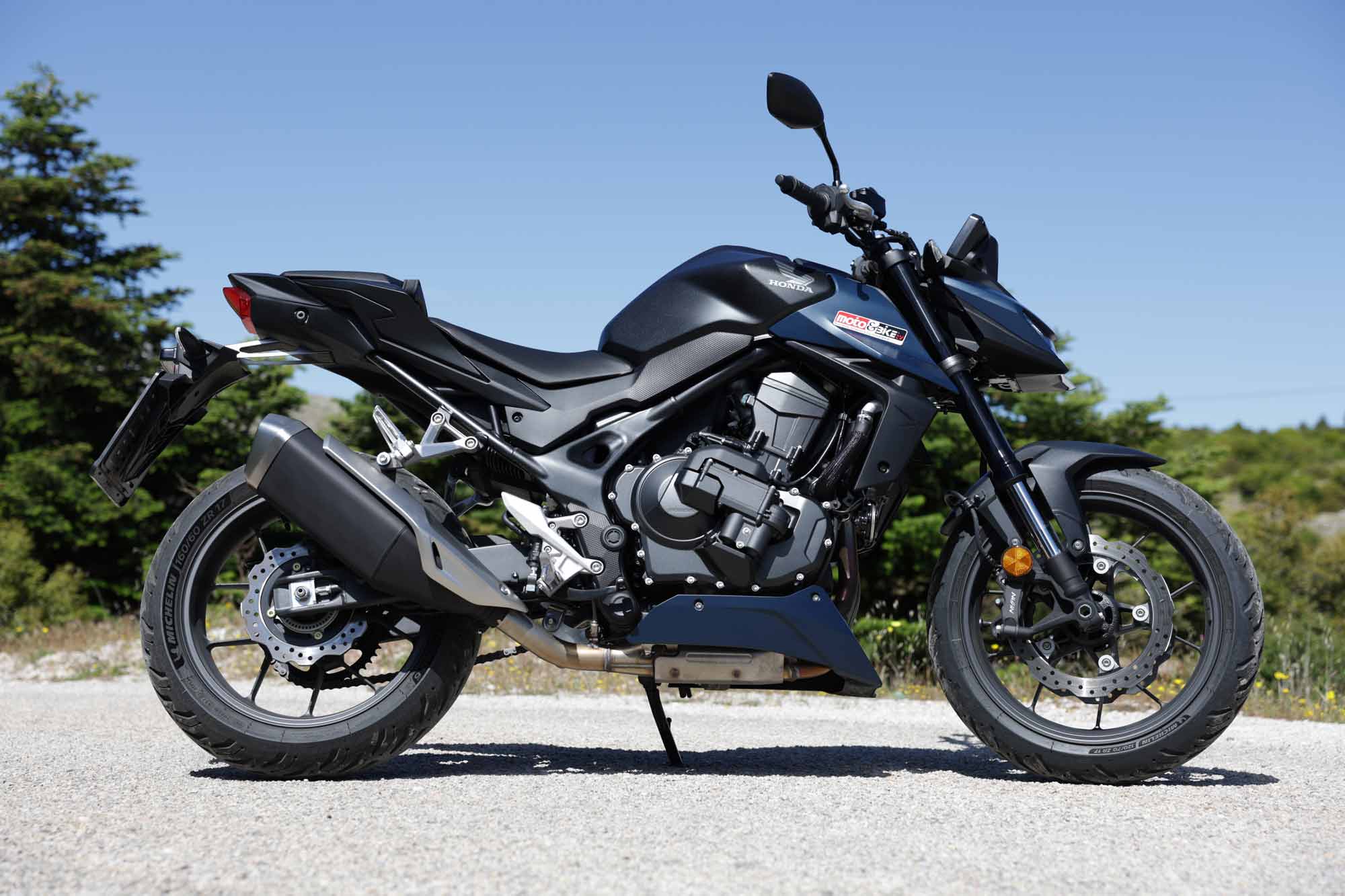 Honda CB750 Hornet E-Clutch δοκιμή, πλαϊνή όψη
