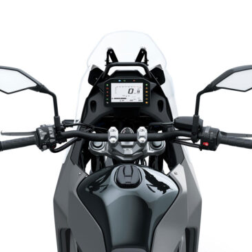 Kawasaki KLE650 2027 θέση οδήγησης και τιμόνι
